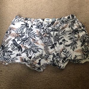 Girls floral shorts